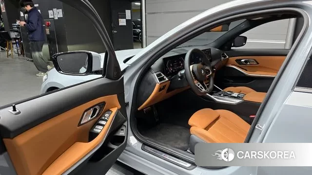 BMW 3 Series (G20) 2025 Серебристо-серый из Кореи, фото 2