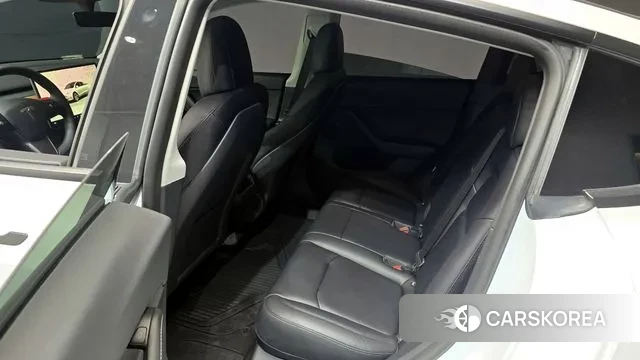 Tesla Model Y 2022 Белый из Кореи, фото 2