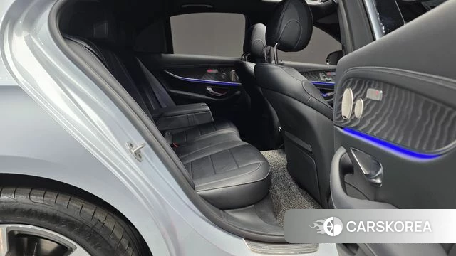 Mercedes-Benz E-Class W213 2021 Серебристо-серый из Кореи, фото 2