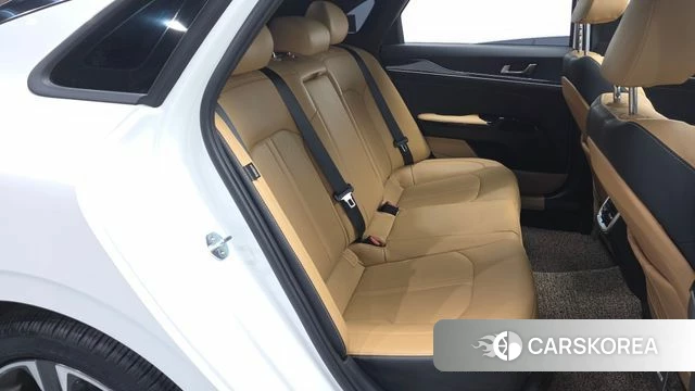 Kia K5 3rd generation 2021 Белый из Кореи, фото 2