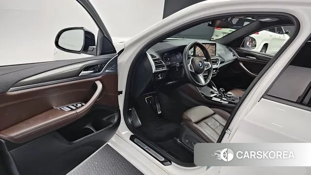 BMW X4 (G02) 2024 Белый из Кореи, фото 2