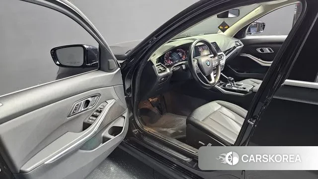 BMW 3 Series (G20) 2020 Черный из Кореи, фото 2