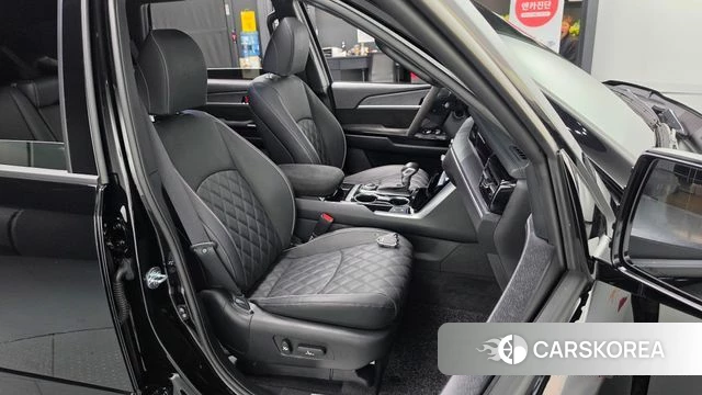 Kia Mohave Master 2023 Черный из Кореи, фото 2