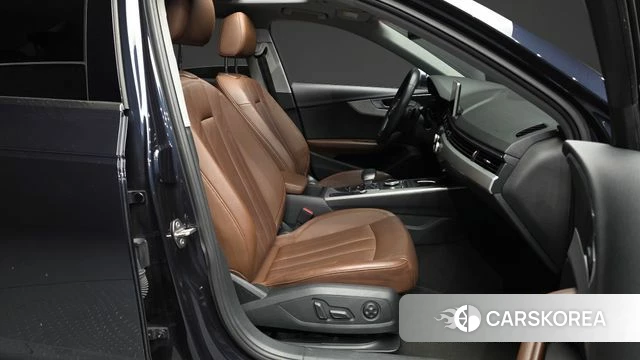 Audi A4 (B9) 2018 Синий из Кореи, фото 2