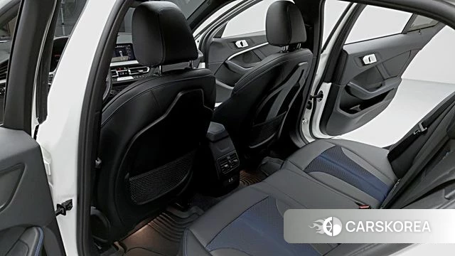 BMW 1 Series (F40) 2023 Белый из Кореи, фото 2