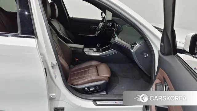 BMW 3 Series (G20) 2020 Белый из Кореи, фото 2