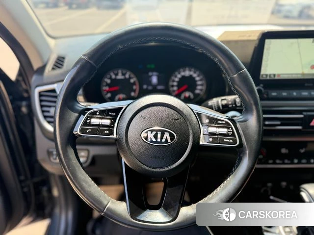 Kia Seltos 2021 Серый из Кореи, фото 2