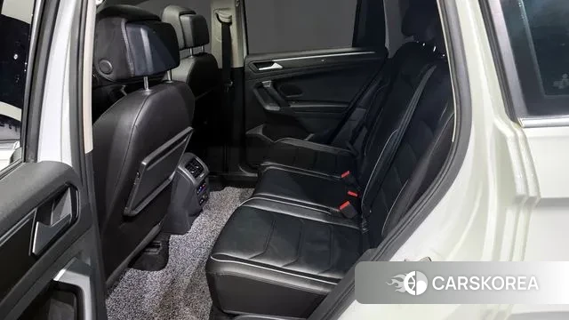 Volkswagen Tiguan second Generation 2020 Белый из Кореи, фото 2