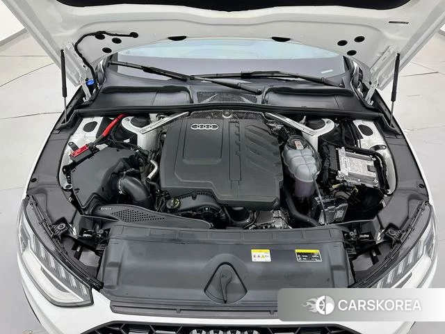 Audi A4L 2024 Белый из Китая, фото 2