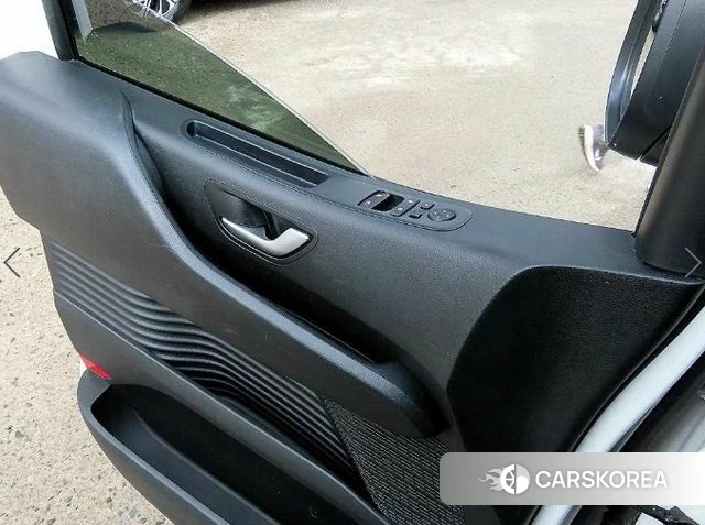 Hyundai Staria 2021 Белый из Кореи, фото 2