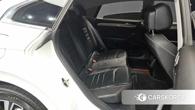 Volkswagen Arteon 2019 Белый из Кореи, фото 2
