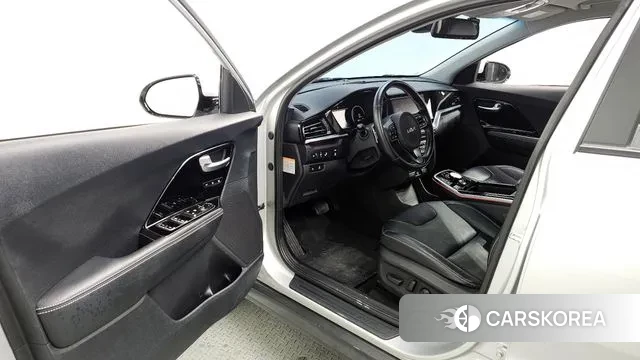 Kia Niro EV 2021 Серебряный из Кореи, фото 2