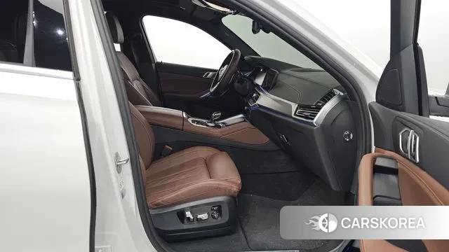 BMW X6 (G06) 2022 Белый из Кореи, фото 2