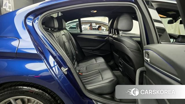 BMW 5 Series (G30) 2018 Синий из Кореи, фото 2