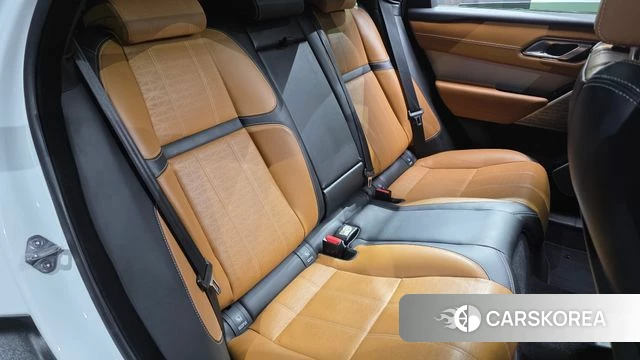 Land Rover Range Rover Velar 2022 Белый из Кореи, фото 2