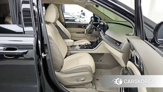 Kia Carnival 4th generation 2022 Черный из Кореи, фото 2