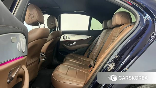 Mercedes-Benz E-Class W213 2021 Синий из Кореи, фото 2