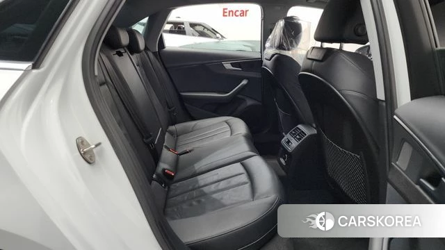 Audi A4 (B9) 2018 Белый из Кореи, фото 2