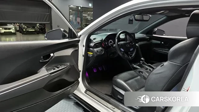 Hyundai Veloster (JS) 2019 Белый из Кореи, фото 2