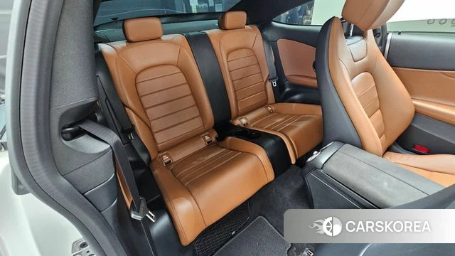 Mercedes-Benz C-Class W205 2019 Белый из Кореи, фото 2