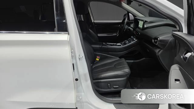 Hyundai The New Santa Fe 2022 Белый из Кореи, фото 2