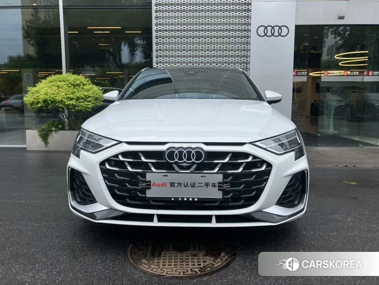Audi A3 2024 Белый из Китая, фото 2
