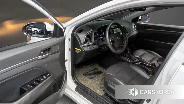 Hyundai Avante AD 2018 Белый из Кореи, фото 2