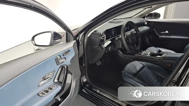 Mercedes-Benz A-Class W177 2019 Черный из Кореи, фото 2