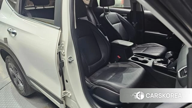 Kia Seltos 2022 Белый из Кореи, фото 2