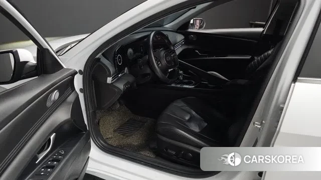 Hyundai Avante (CN7) 2021 Белый из Кореи, фото 2