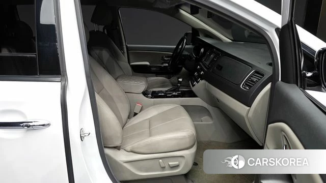 Kia The New Carnival 2018 Белый из Кореи, фото 2