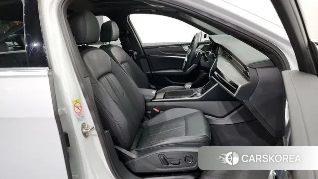 Audi A6 (C8) 2023 Белый из Кореи, фото 2