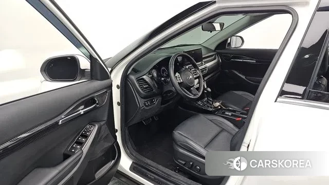 Kia Seltos 2021 Белый из Кореи, фото 2