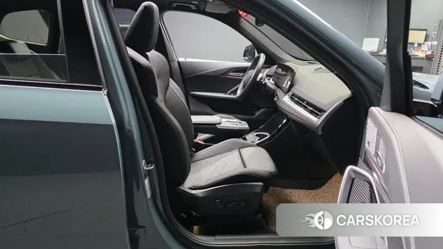 BMW X1 (U11) 2023 Цвет галактики из Кореи, фото 2