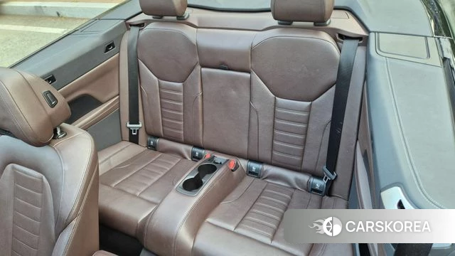 BMW 4 Series (G22) 2021 Темно-зеленый из Кореи, фото 2