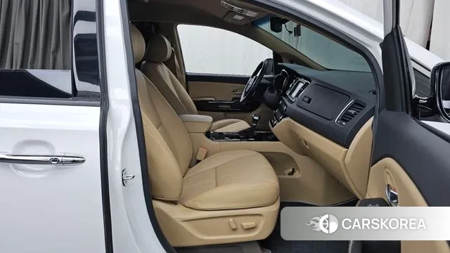 Kia The New Carnival 2020 Белый из Кореи, фото 2