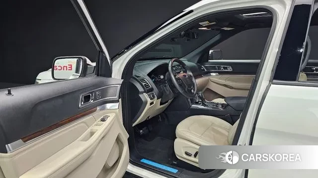 Ford Explorer 2019 Белый из Кореи, фото 2