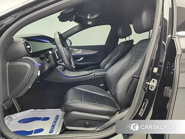 Mercedes-Benz E-Class W213 2021 Черный из Кореи, фото 2