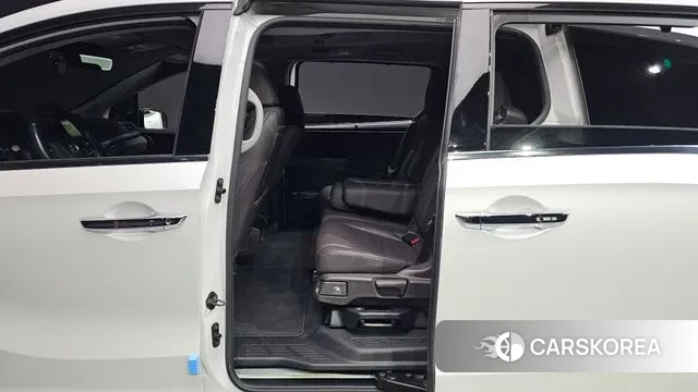 Honda Odyssey 2020 Белый из Кореи, фото 2