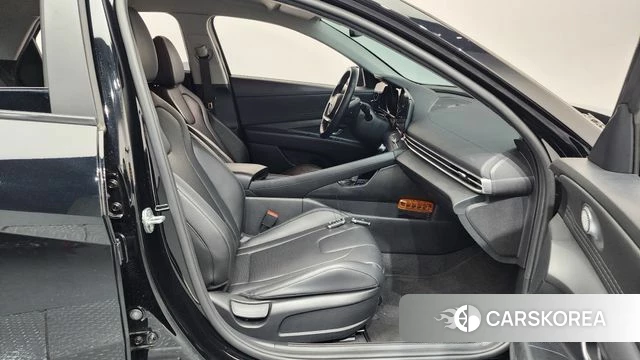 Hyundai Avante Hybrid (CN7) 2021 Черный из Кореи, фото 2