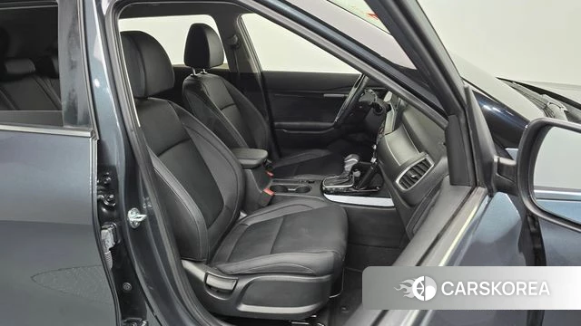 Kia The New Seltos 2023 Серый из Кореи, фото 2