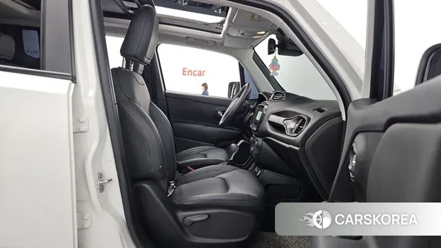 Jeep Renegade 2022 Белый из Кореи, фото 2