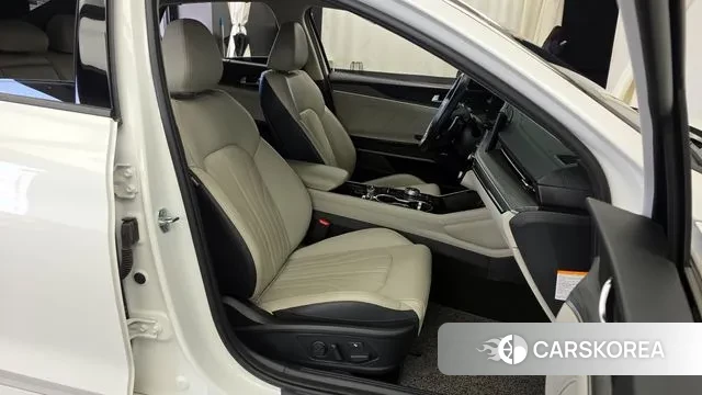 Kia The New K5 Hybrid 3rd generation 2023 Белый из Кореи, фото 2