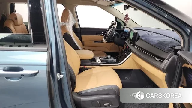 Kia Carnival 4th generation 2023 Небесно-голубой из Кореи, фото 2