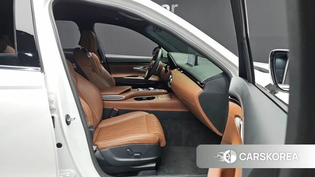 Genesis GV70 2021 Белый из Кореи, фото 2