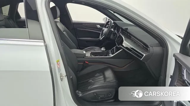 Audi A6 (C8) 2021 Белый из Кореи, фото 2