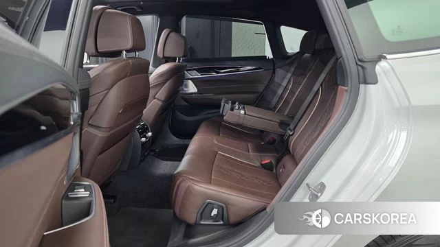 BMW 6 Series GT (G32) 2023 Белый из Кореи, фото 2