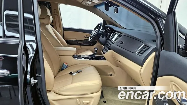 Kia The New Carnival 2019 Черный из Кореи, фото 2