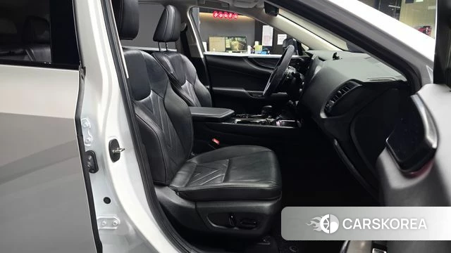 Lexus NX450h + 2nd generation 2024 Белый из Кореи, фото 2