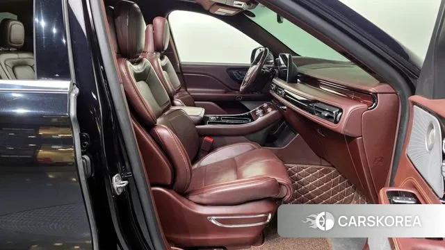 Lincoln Aviator 2nd generation 2020 Черный из Кореи, фото 2